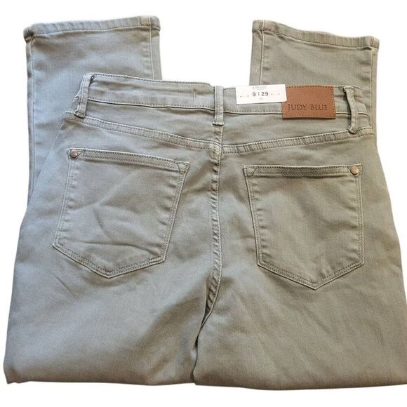 NWT Judy Blue Jeans Women's 29 Green Sage Mid Rise Cropped Capri Comfort Stretch - Picture 2 of 5